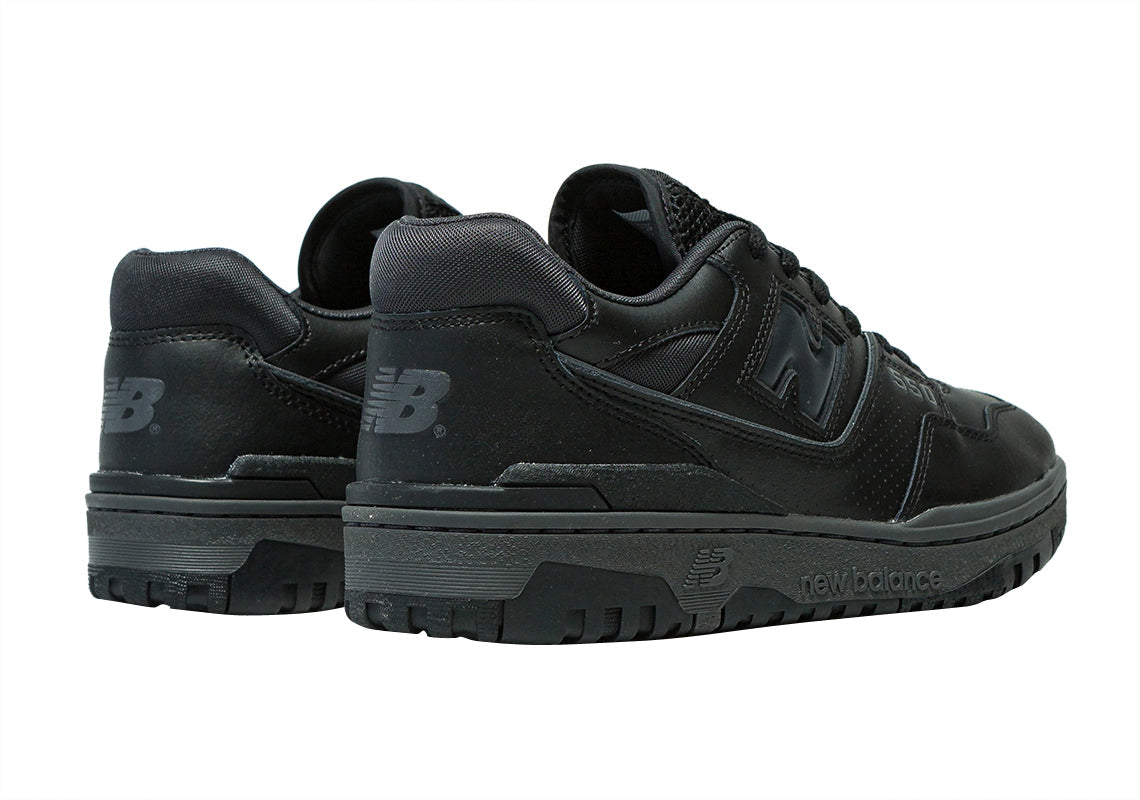 New Balance 550 “Triple Black“