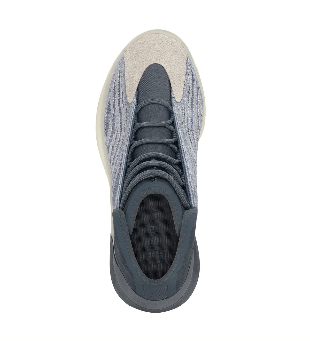 Yeezy Quantum ‘Mono Carbon‘