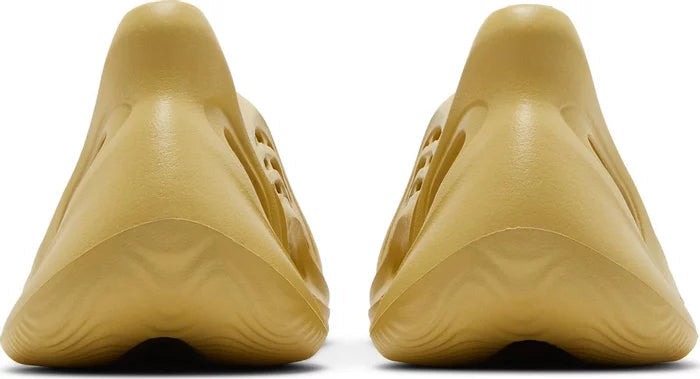 Yeezy Runner Foam ‘Sulfur’