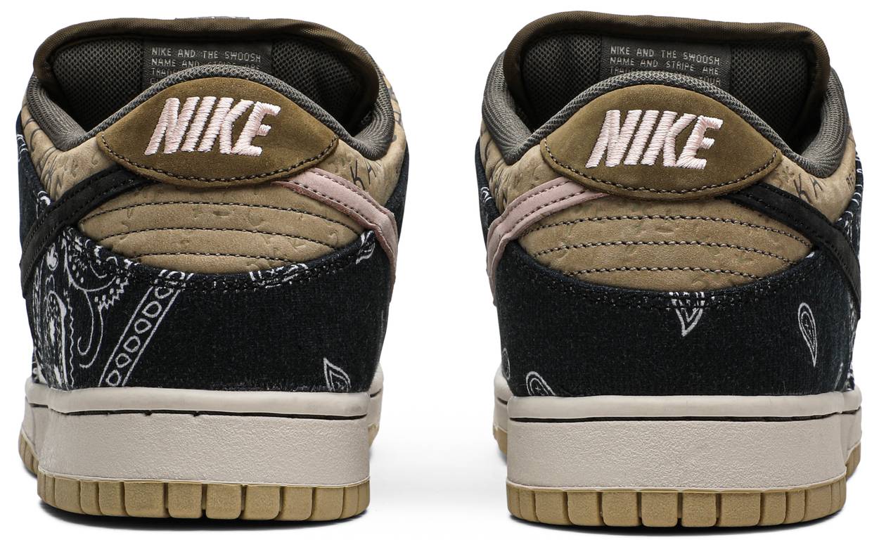SB Dunk Low “Travis Scott”