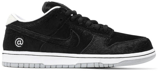 Medicom Toy x Dunk Low SB 'BE@RBRICK'