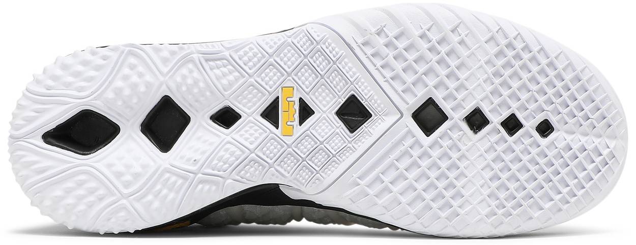 LeBron 18 'Home'