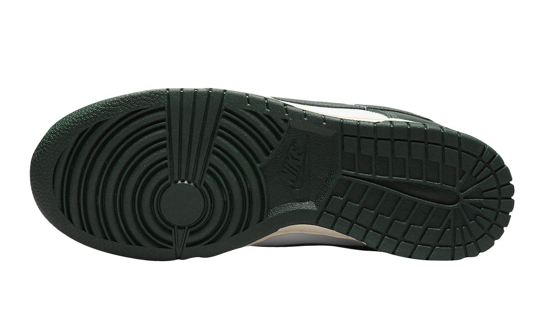Wmns Dunk Low 'Vintage Green'