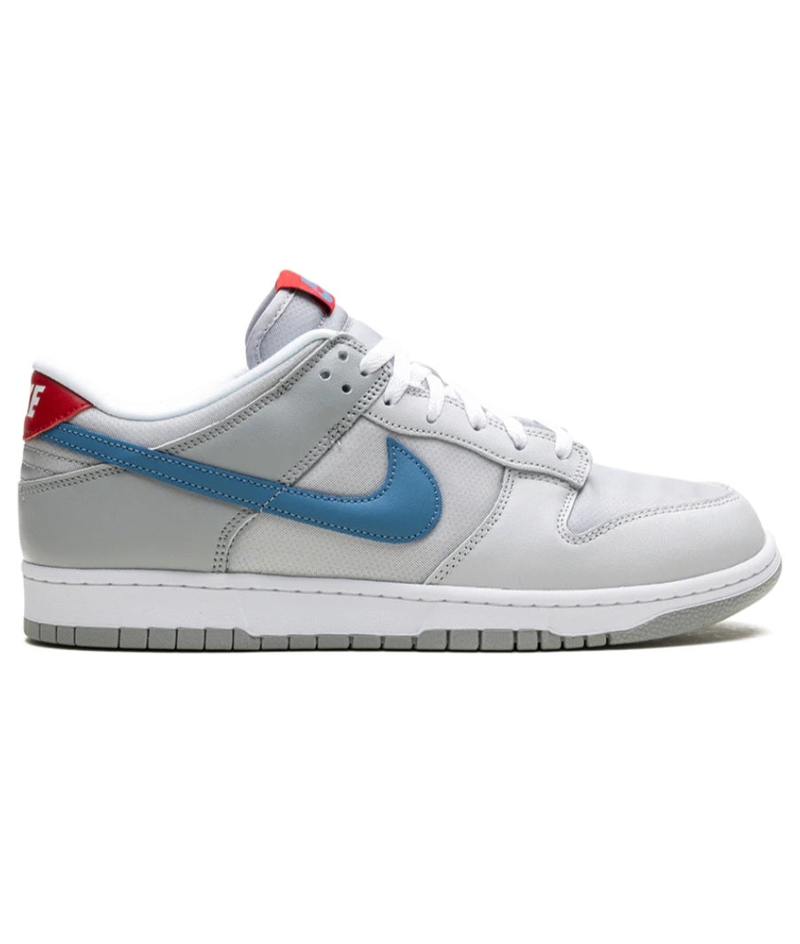 Nike Dunk low "Silver Surfer"